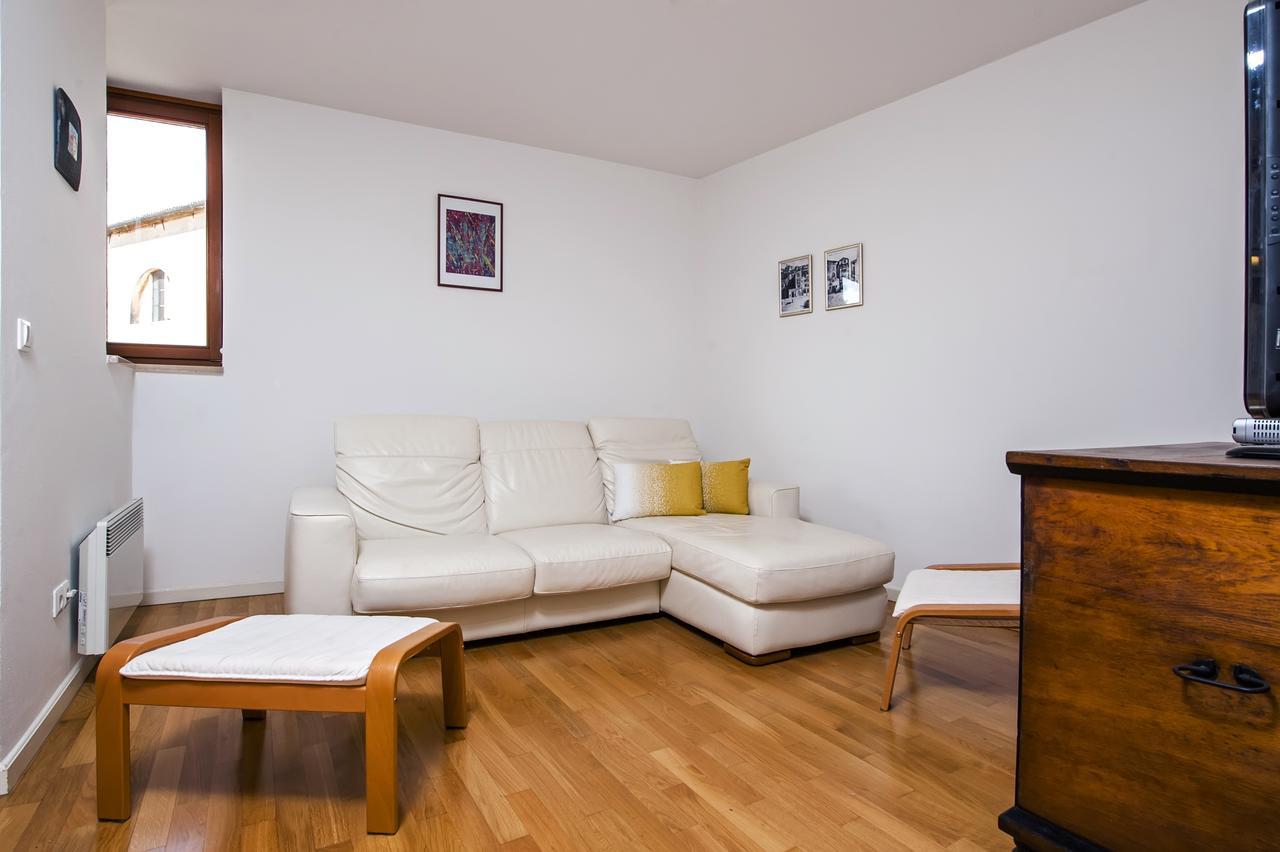 Apartment Campanile โรวีน ภายนอก รูปภาพ
